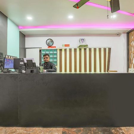 Oyo 14472 Brahmaputra Guest House Гувахати Екстериор снимка